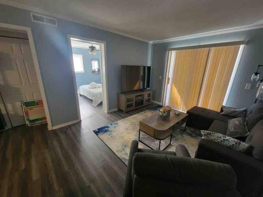 2022 Renovated 2-Bdrm Cozy, Lovely Condo W/Parking! Hilton Head Island Eksteriør bilde