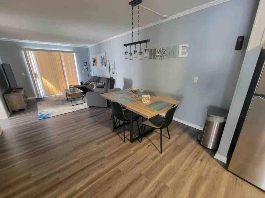 2022 Renovated 2-Bdrm Cozy, Lovely Condo W/Parking! Hilton Head Island Eksteriør bilde
