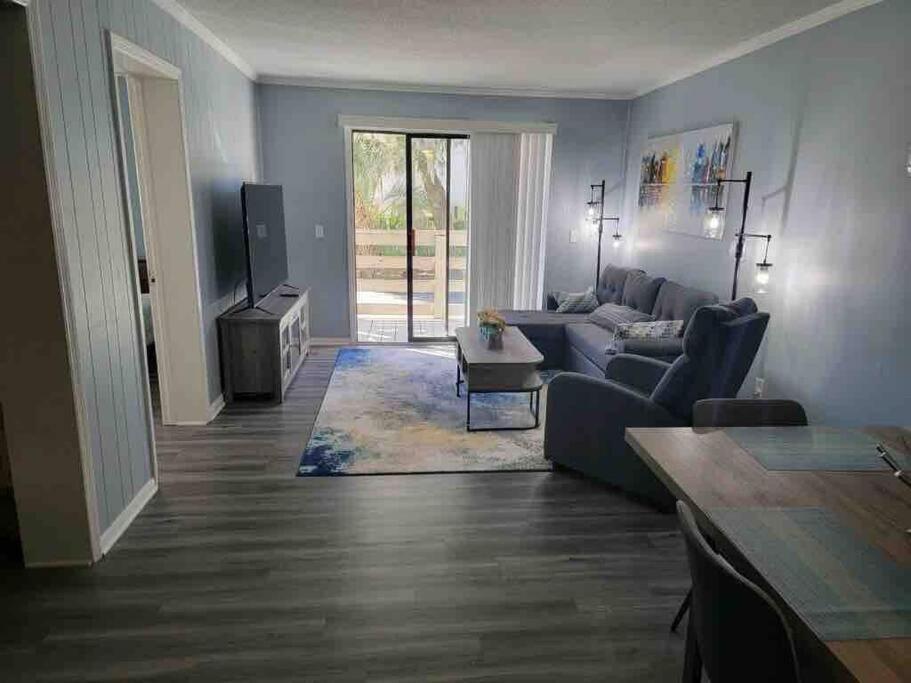 2022 Renovated 2-Bdrm Cozy, Lovely Condo W/Parking! Hilton Head Island Eksteriør bilde