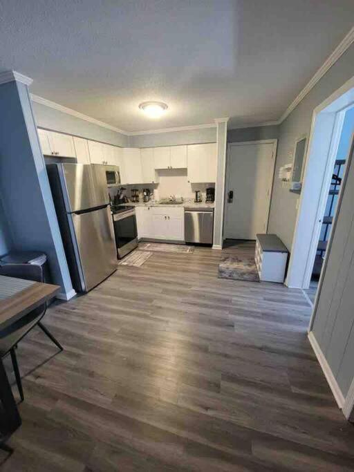 2022 Renovated 2-Bdrm Cozy, Lovely Condo W/Parking! Hilton Head Island Eksteriør bilde