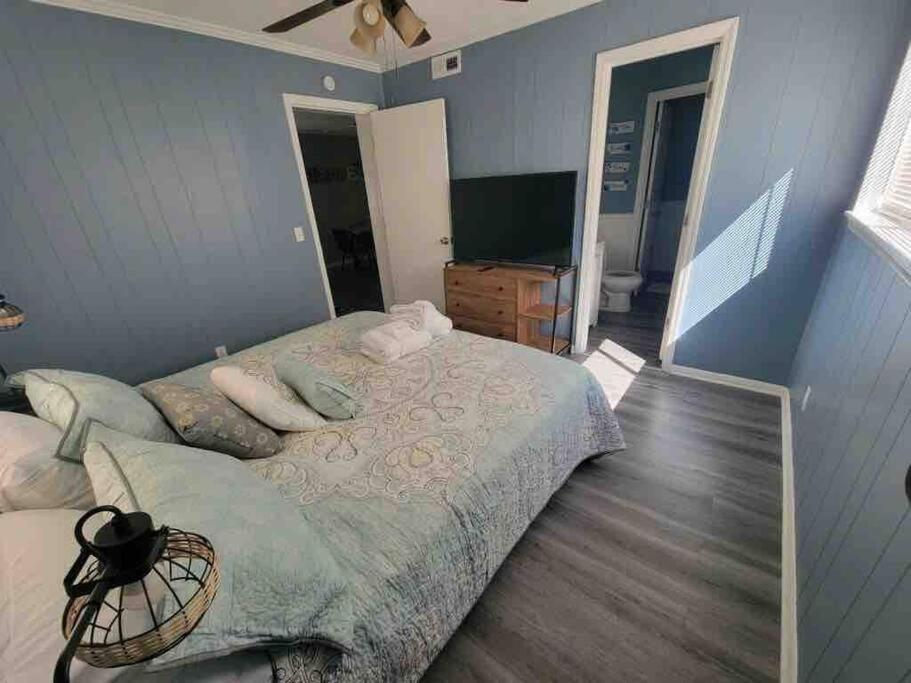 2022 Renovated 2-Bdrm Cozy, Lovely Condo W/Parking! Hilton Head Island Eksteriør bilde