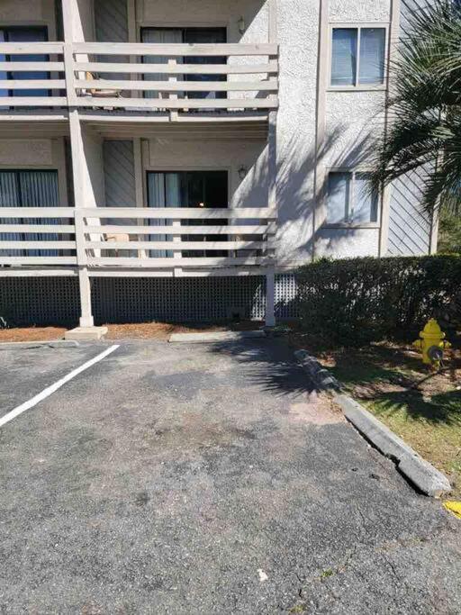 2022 Renovated 2-Bdrm Cozy, Lovely Condo W/Parking! Hilton Head Island Eksteriør bilde