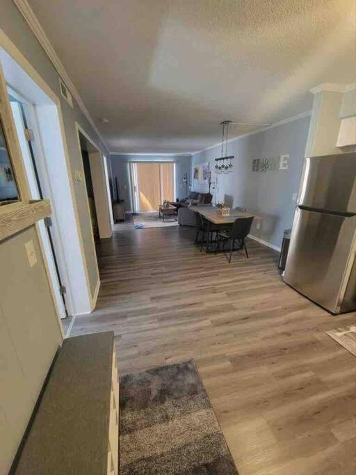2022 Renovated 2-Bdrm Cozy, Lovely Condo W/Parking! Hilton Head Island Eksteriør bilde