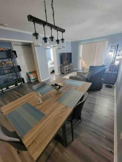 2022 Renovated 2-Bdrm Cozy, Lovely Condo W/Parking! Hilton Head Island Eksteriør bilde